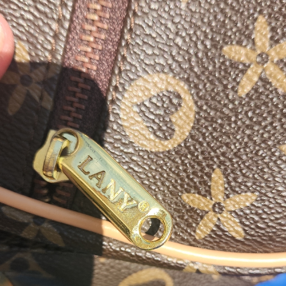 Source Unknown Brown Monogram-Style Waist Bag wit… - image 11